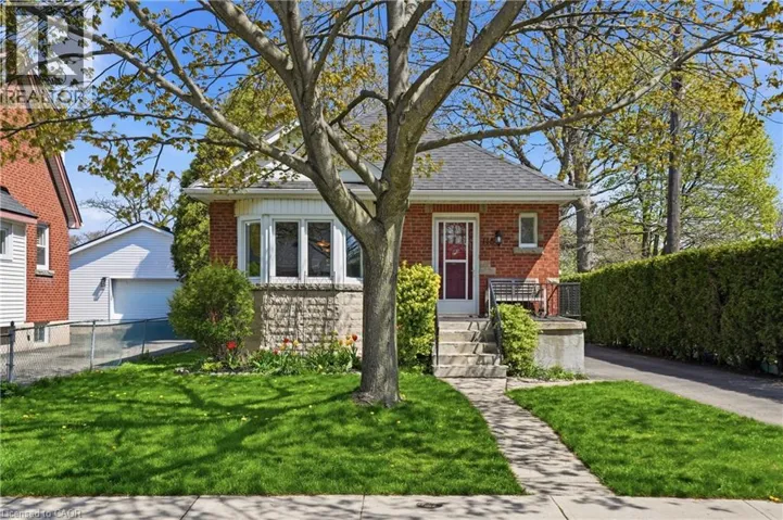 115 EMPRESS Avenue, Hamilton, Ontario L9A1M5