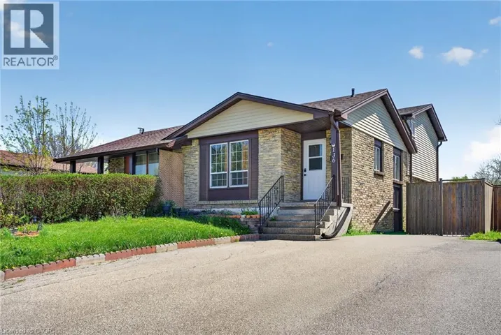 136 ROCKWOOD Avenue, St. Catharines, Ontario L2P3R8