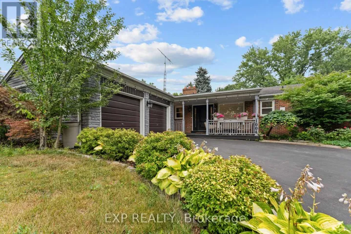 1004 CALDWELL AVENUE, Mississauga (Lorne Park), Ontario L5H1Z3