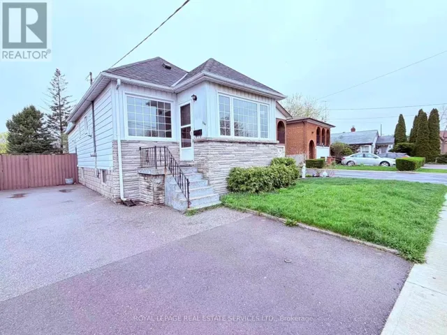 1054 EAST AVENUE, Mississauga (Lakeview), Ontario L5E1W9