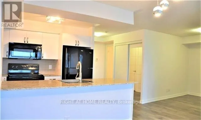 809 - 151 VILLAGE GREEN SQUARE, Toronto (Agincourt South-Malvern West), Ontario M1S0K5