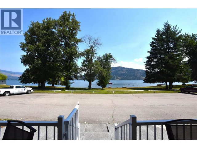 39 Lakeshore Drive, Vernon, British Columbia V1H2A1