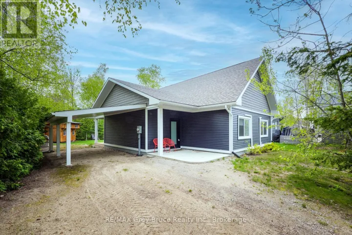 32 SOUTHAMPTON PARKWAY, South Bruce Peninsula, Ontario N0H2G0