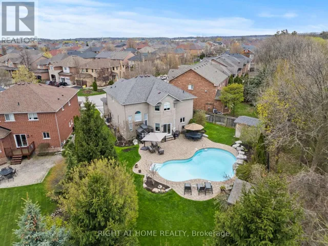 2275 WHITECLIFFE WAY, Oakville (WM Westmount), Ontario L6M4W3