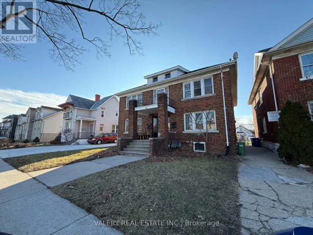 4 - 1093 HOWARD AVENUE, Windsor, Ontario N9A1S6