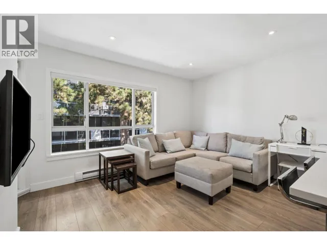 302 555 W 14TH AVENUE, Vancouver, British Columbia V5Z4G8