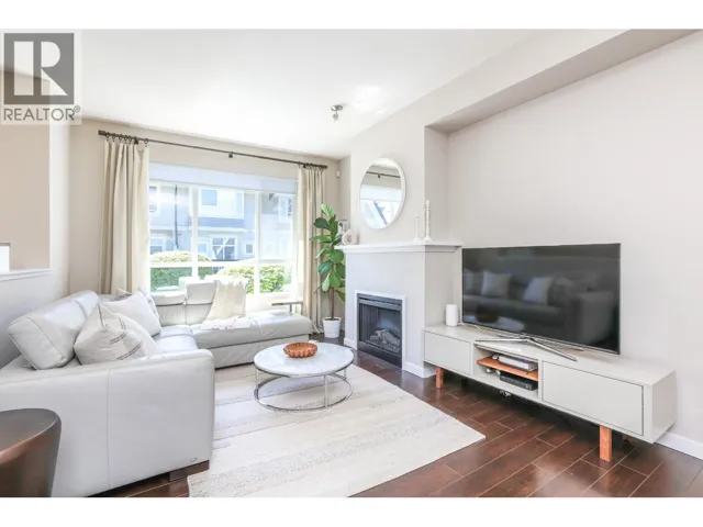 32 9133 SILLS AVENUE, Richmond, British Columbia V6Y4H6