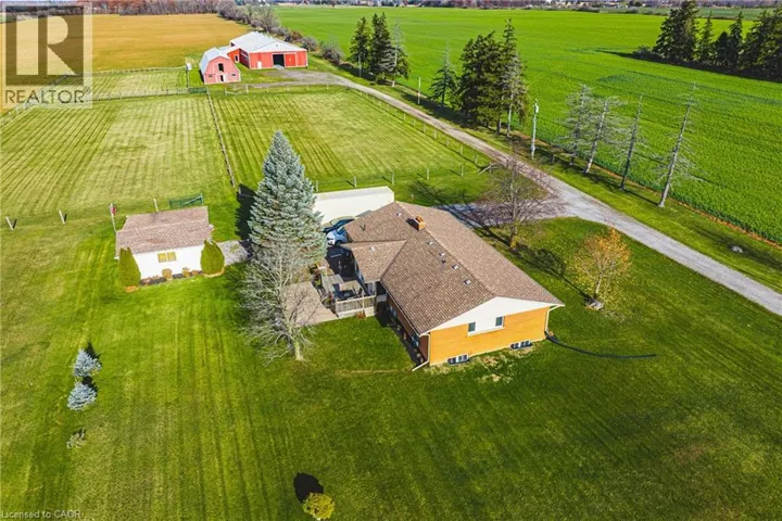 2276 BINBROOK Road, Hamilton, Ontario L0R1C0