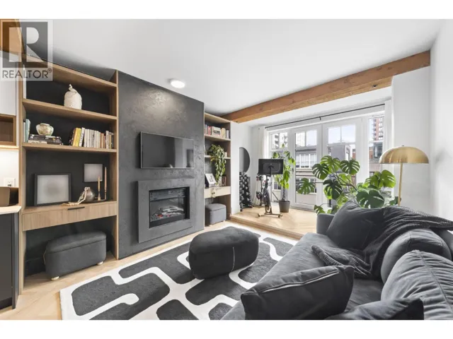 202 1275 HAMILTON STREET, Vancouver, British Columbia V6B1E2