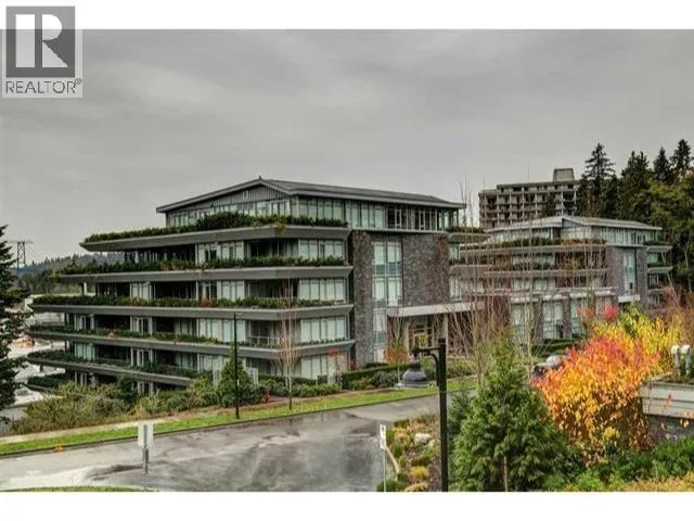 202 866 ARTHUR ERICKSON PLACE, West Vancouver, British Columbia V7T0B2