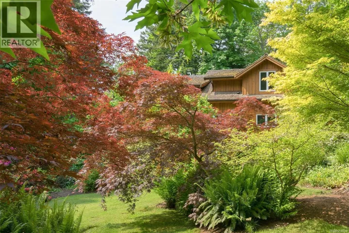 2280 South Rd, Gabriola Island, British Columbia V0R1X7