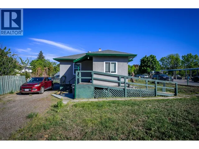 164 HOLWAY Street, Kamloops, British Columbia V2B4A4