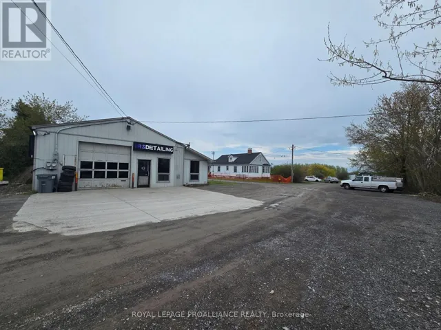 323 DUNDAS STREET E, Quinte West (Trenton Ward), Ontario K8V5W5
