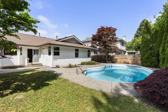 8068 161A STREET, Surrey, British Columbia V3S8B5
