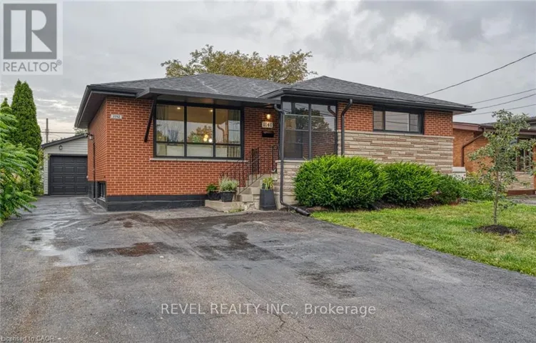 1141 MOHAWK ROAD E, Hamilton (Huntington), Ontario L8T2S4
