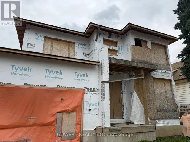18 TASKER STREET, St. Catharines (E. Chester), Ontario L2R3Z8