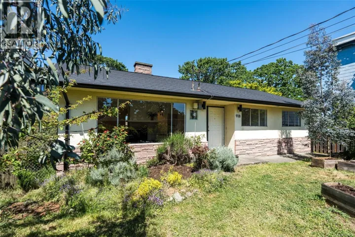 918 Bay St, Victoria, British Columbia V8T1R7