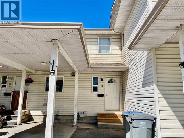790 Holt Street Unit# 3, Kamloops, British Columbia V2B5G4