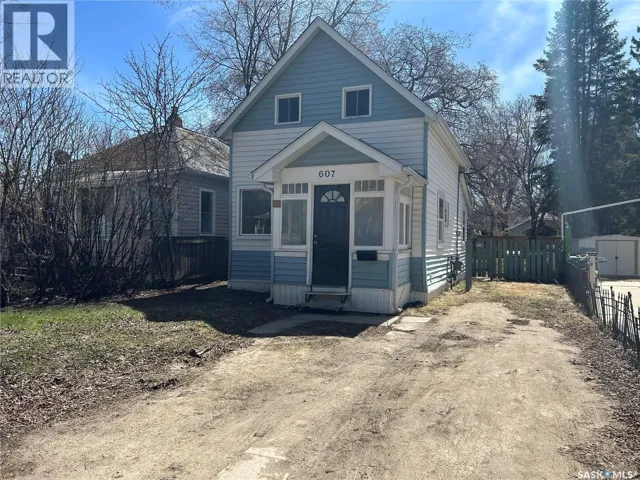 607 28th STREET W, Saskatoon, Saskatchewan S7L0L2