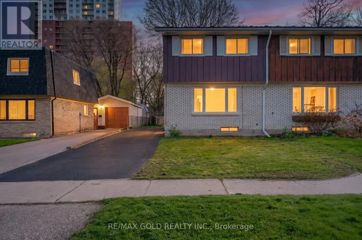 281 MORGAN AVENUE, Kitchener, Ontario N2A2M7