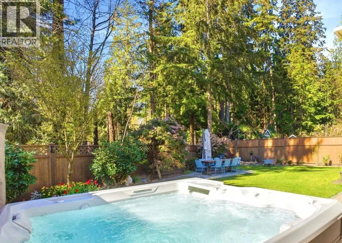 4063 SHONE ROAD, North Vancouver, British Columbia V7G2N4