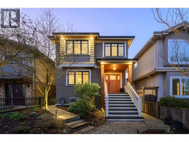 4241 BALKAN STREET, Vancouver, British Columbia V5V3Z4