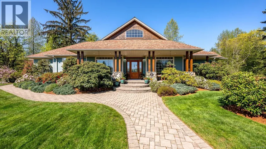6077 Todd Rd, Courtenay, British Columbia V9J1P4