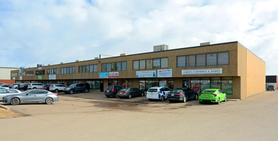 3219A, 3203 97 Street, Edmonton, Alberta T6N1B7