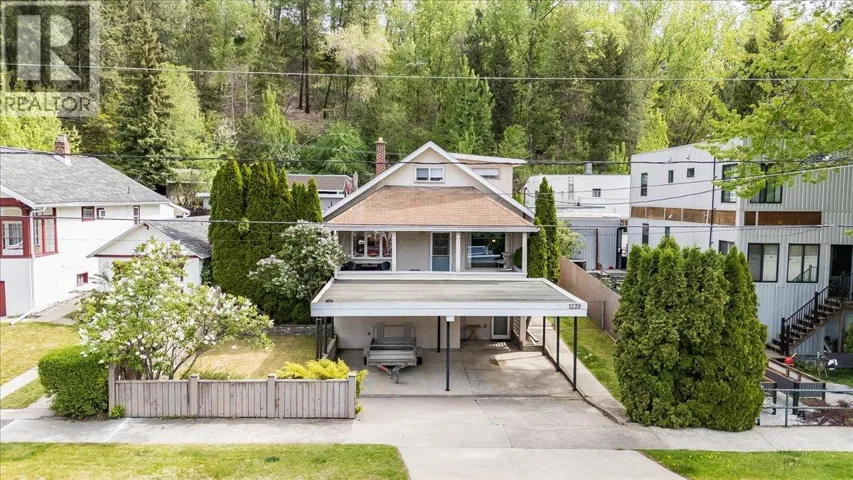 1239 Third Avenue, Trail, British Columbia V1R1P1