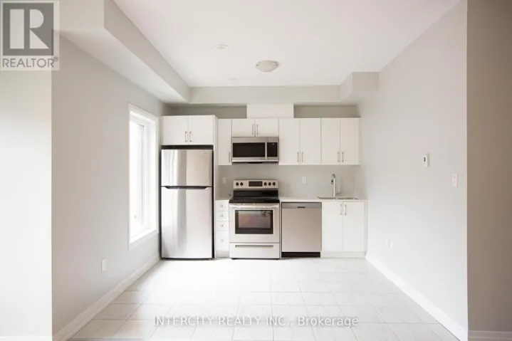 210 - 1165 JOURNEYMAN LANE, Mississauga (Clarkson), Ontario L5J0B5