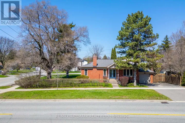 200 BERRY ROAD, Toronto (Stonegate-Queensway), Ontario M8Y1W8