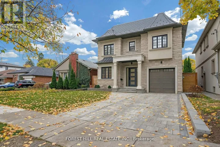 132 LOTHIAN AVENUE, Toronto (Stonegate-Queensway), Ontario M8Z4L4