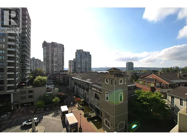 404 10 RENAISSANCE SQUARE, New Westminster, British Columbia V3M7B1