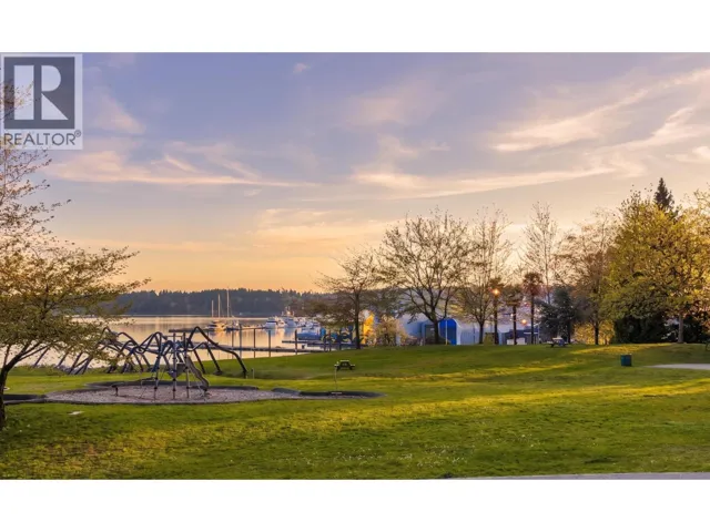 1206 33 CHESTERFIELD PLACE, North Vancouver, British Columbia V7M3K4