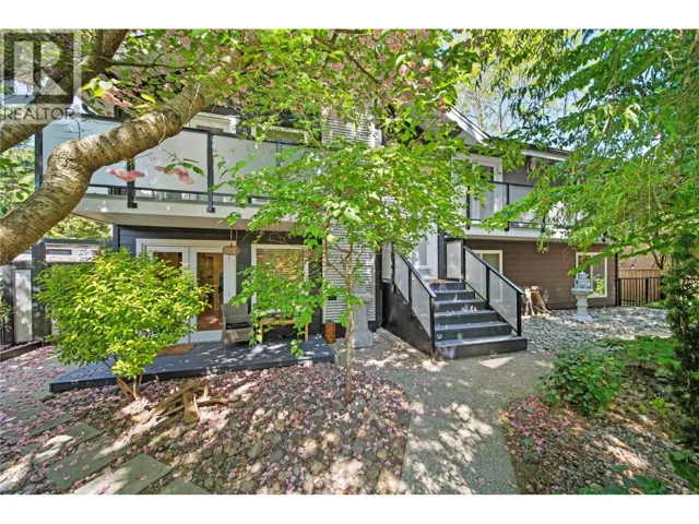 609 LIDSTER PLACE, New Westminster, British Columbia V3L5E2