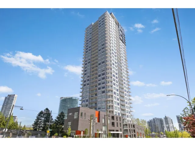 2707 13387 OLD YALE ROAD, Surrey, British Columbia V3T0S4