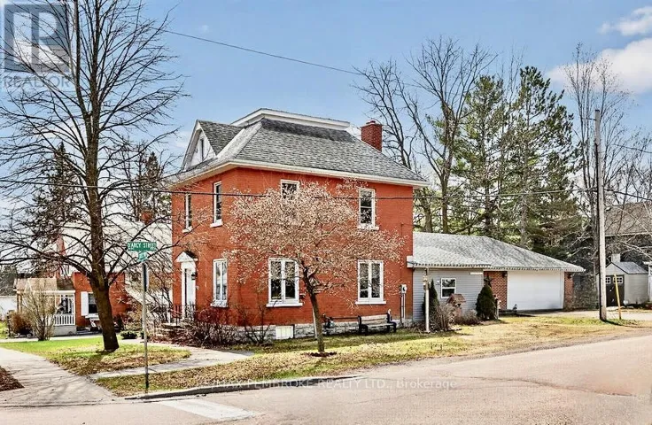 402 CHRISTIE STREET, Pembroke, Ontario K8A4R9