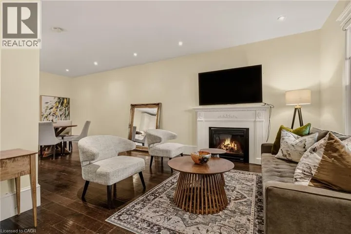 104 BARNESDALE Avenue N, Hamilton, Ontario L8L6S5