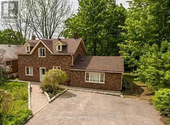203 BLAKE STREET, Barrie (North Shore), Ontario L4M1K6