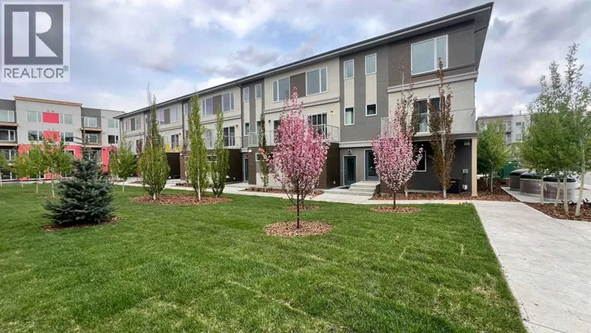 212 Shawnee Square SW, Calgary, Alberta T2Y0T7