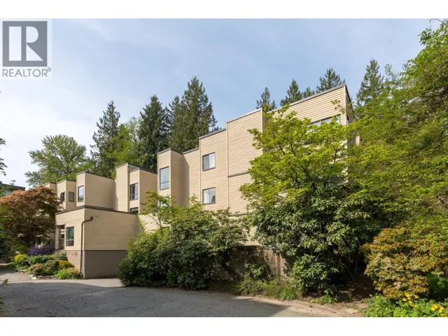 212 3275 MOUNTAIN HIGHWAY, North Vancouver, British Columbia V7K2H4