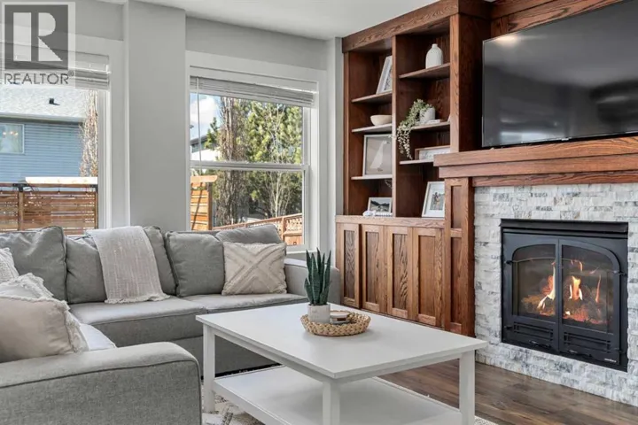 200 Douglas Ridge Circle SE, Calgary, Alberta T2Z3C4
