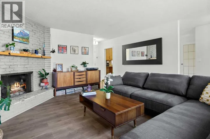 20 Brampton Crescent SW, Calgary, Alberta T2W0Y4