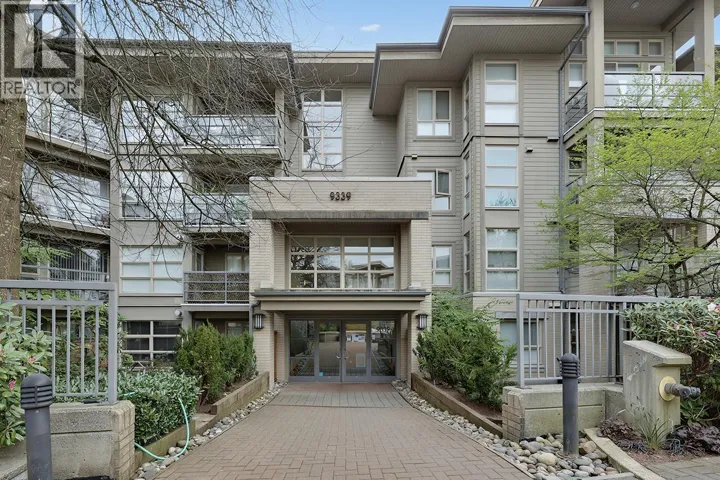 403 9339 UNIVERSITY CRESCENT, Burnaby, British Columbia V5A4Y1