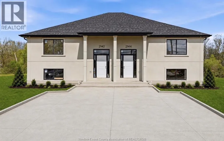 2142 DAYTONA, Windsor, Ontario N9C2L7