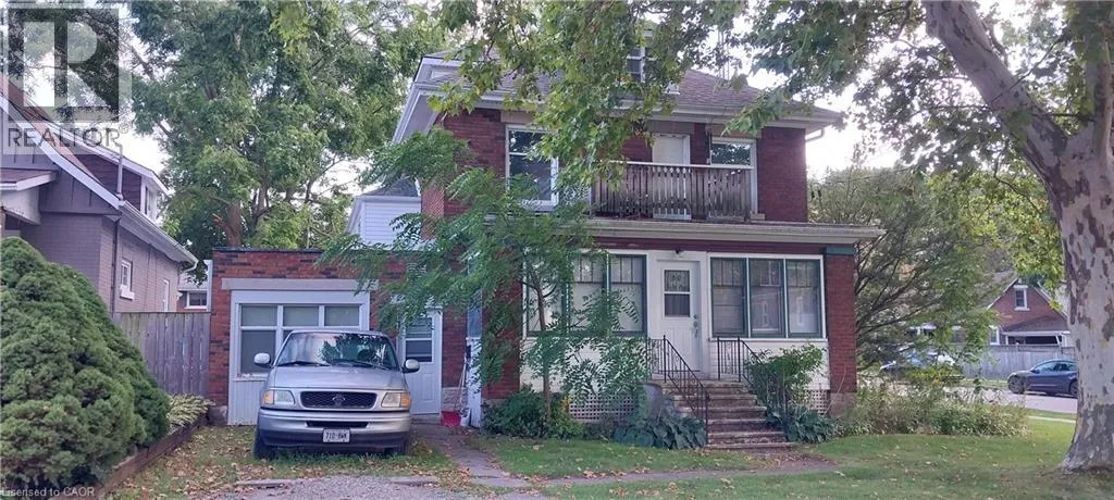 50 RIFE Avenue, Cambridge, Ontario N3C2G7