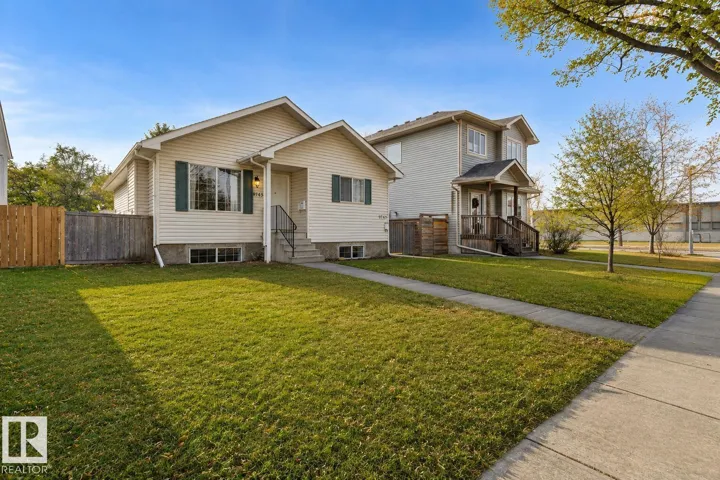 9745 71 AV NW, Edmonton, Alberta T6E0W5