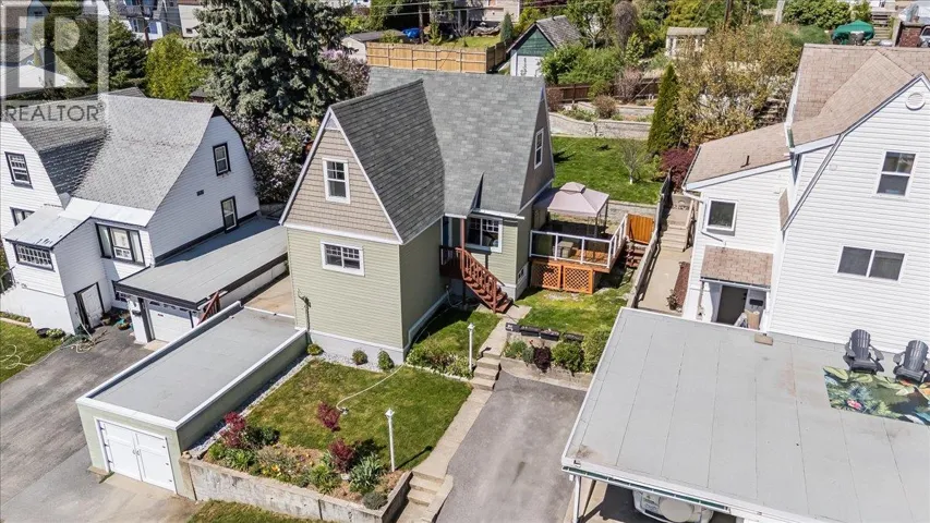 725 SHAKESPEARE Street, Warfield, British Columbia V1R2B3