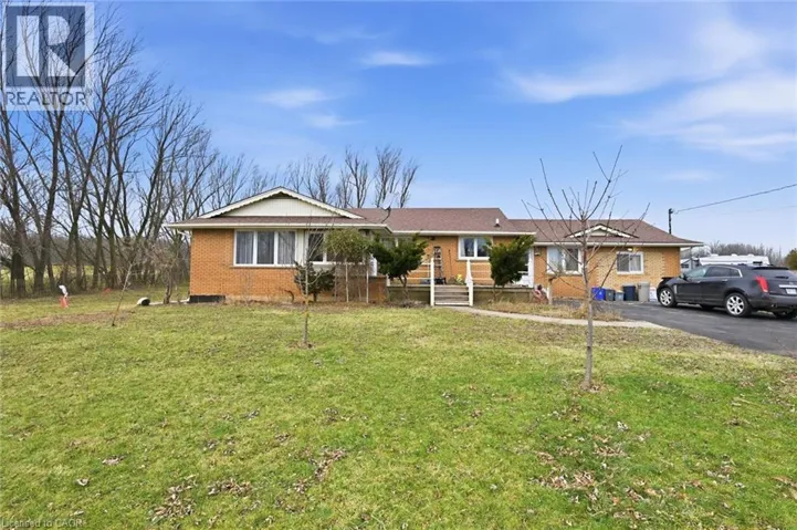 356 MOUNTAIN Road, Grimsby, Ontario L3M4E7