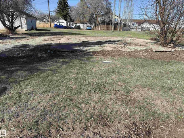 5020 49 Ave, Holden, Alberta T0B2C0